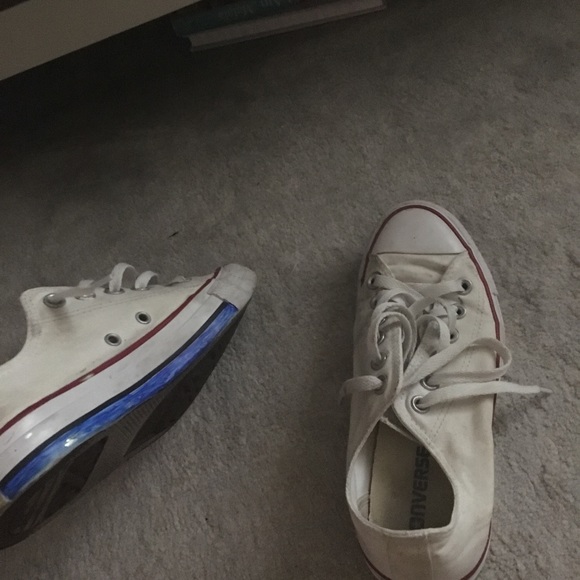 white converse with a little bit of sharpie - Picture 4 of 5